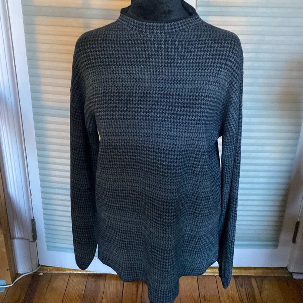 Max Studio Women’s‎ swearter